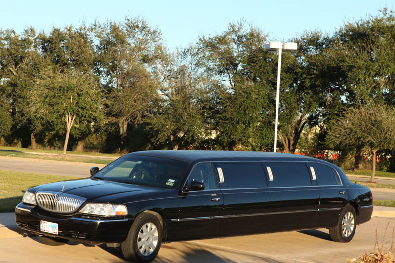 Black Lincoln Limo, part of the Destiny Limousine Service, Houston TX fleet