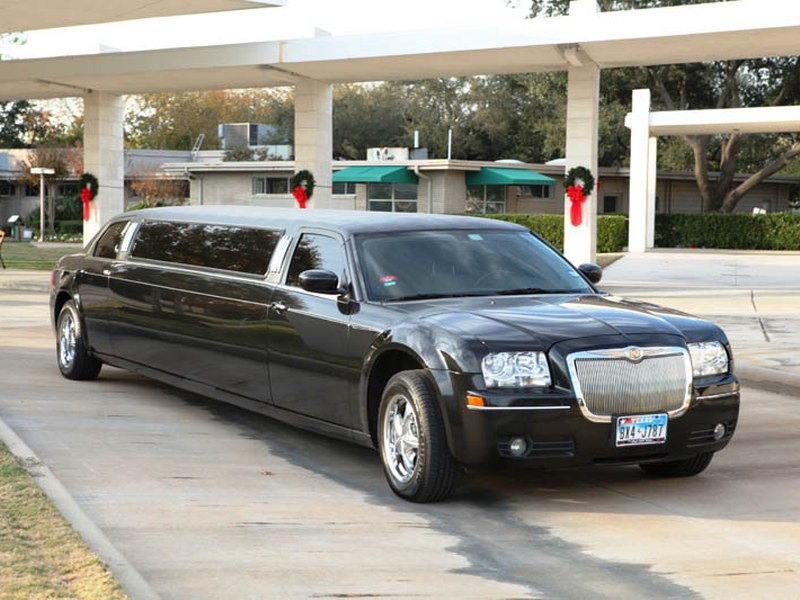 10 Passenger Chrysler Limousine, a 10 passenger vehicle available from Destiny Limousine Service, Houston TX