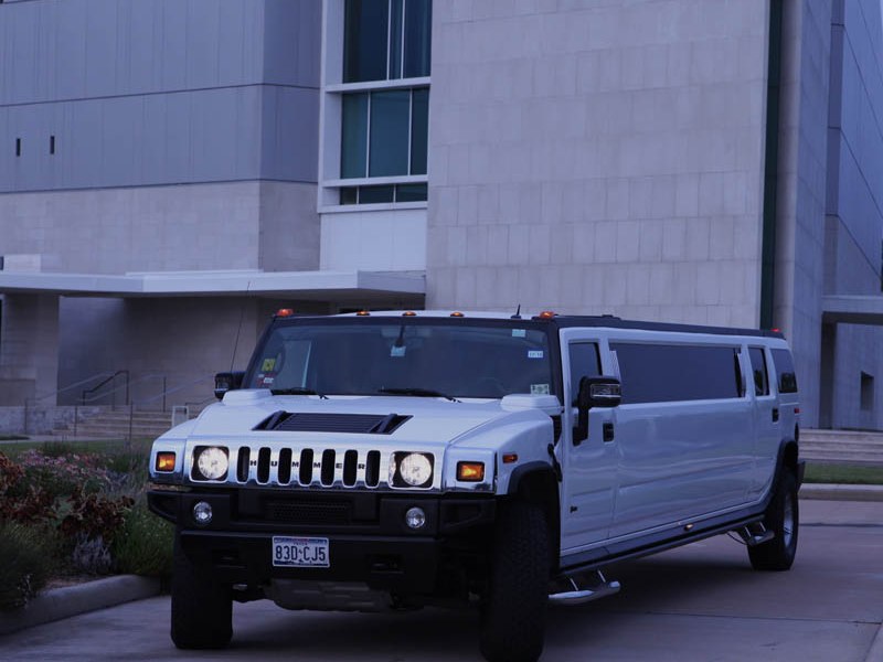 16 Passenger Hummer Limousine, a 16 passenger vehicle available from Destiny Limousine Service, Houston TX
